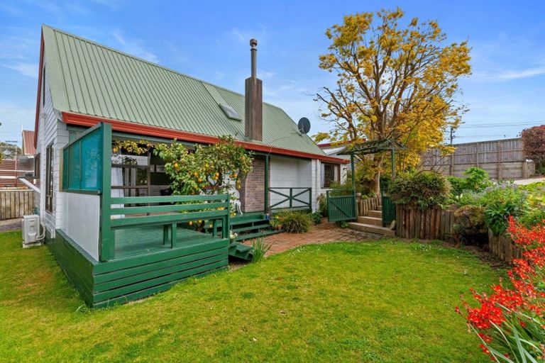 Photo of property in 204 Cambridge Road, Bethlehem, Tauranga, 3110