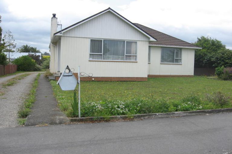 Photo of property in 9 Crewe Street, Pahiatua, 4910