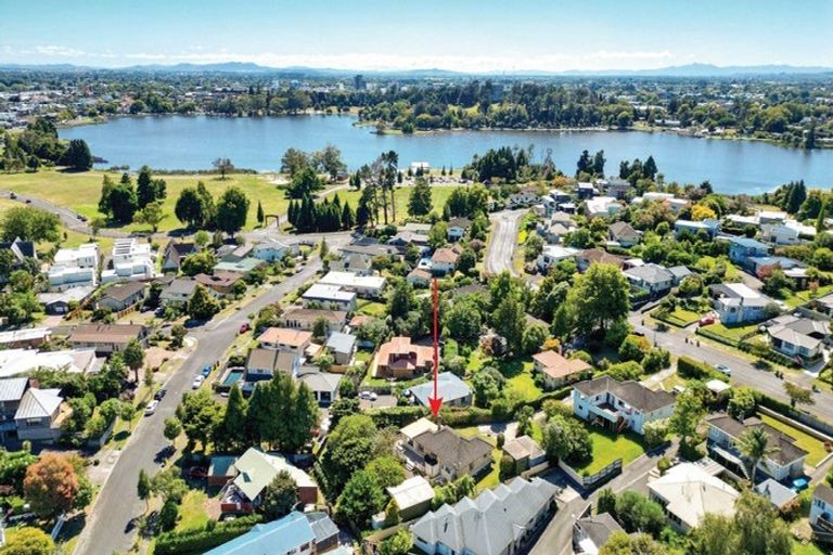 Photo of property in 14 Alison Street, Hamilton Lake, Hamilton, 3204