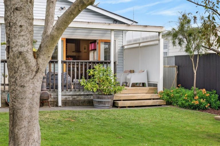 Photo of property in 13 Creagh Street, Te Awa, Napier, 4110