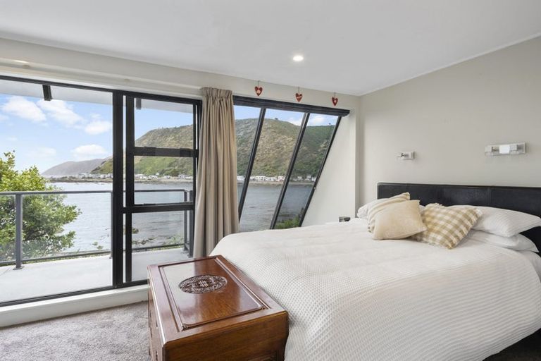 Photo of property in 12 Owhiro Bay Parade, Owhiro Bay, Wellington, 6023