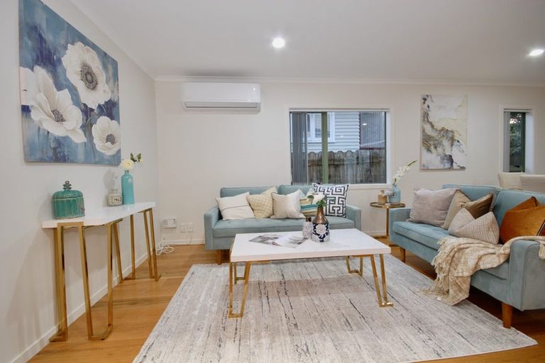 Photo of property in 4a Kennedy Avenue, Forrest Hill, Auckland, 0620