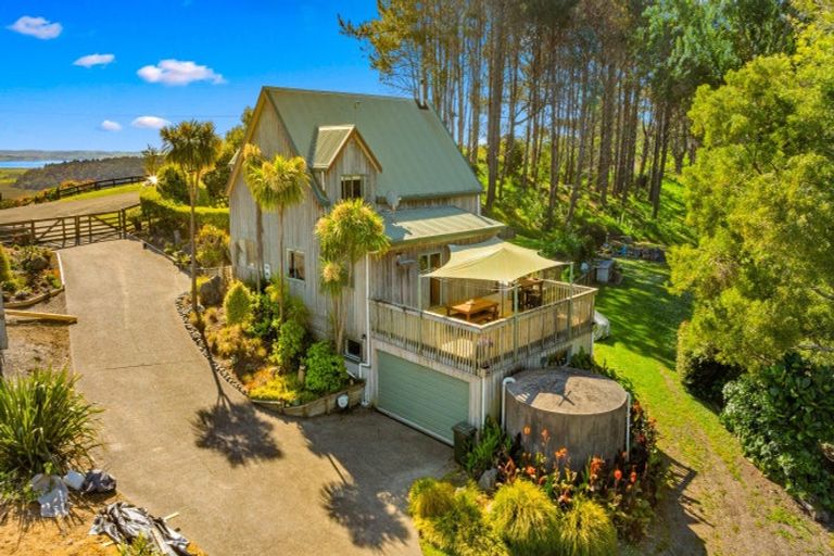 Photo of property in 42 Basil Orr Road, Kaukapakapa, Warkworth, 0984