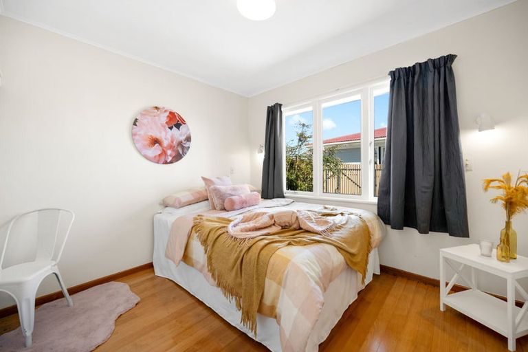 Photo of property in 15 Sheridan Street, Silverdale, Hamilton, 3216