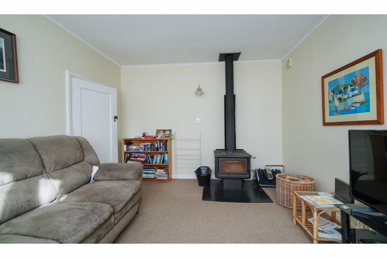 Photo of property in 111 Islington Street, Turnbull Thomson Park, Invercargill, 9810