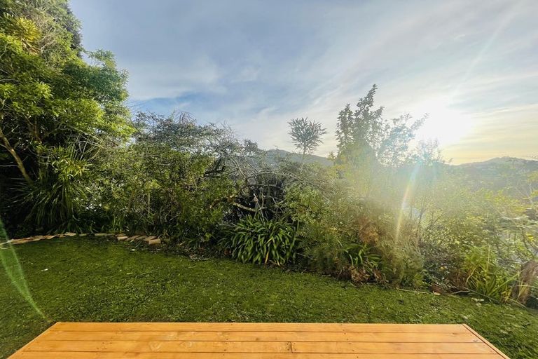 Photo of property in 11 Ridd Crescent, Karori, Wellington, 6012