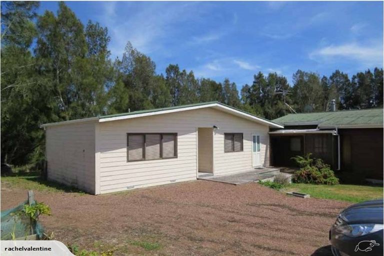 Photo of property in 104 Cemetery Road, Wainui, Silverdale, 0992