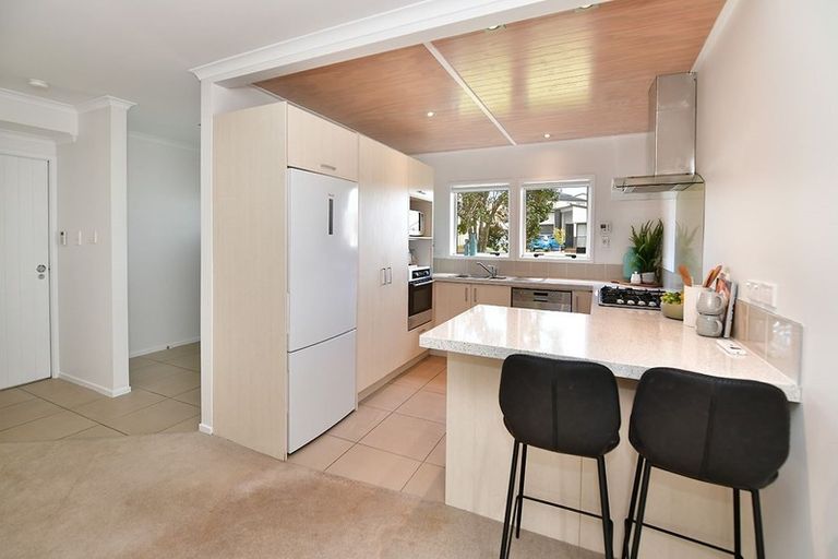 Photo of property in 121 Parkview Drive, Gulf Harbour, Whangaparaoa, 0930