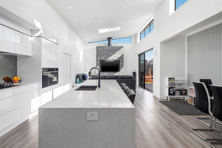 Photo of property in 6 Litsea Way, Papamoa Beach, Papamoa, 3118