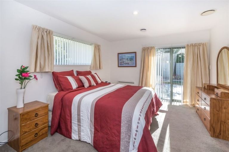 Photo of property in 51 Durrell Way, Rolleston, 7614