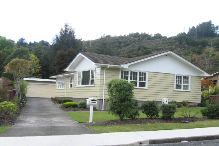 Photo of property in 55 Fendalton Crescent, Pinehaven, Upper Hutt, 5019