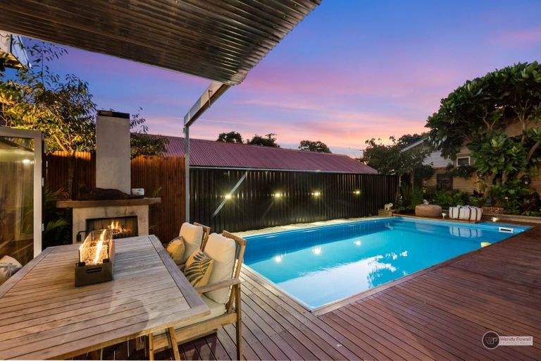 Photo of property in 113 Cuba Street, Petone, Lower Hutt, 5012