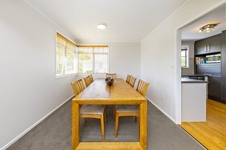 Photo of property in 35 Gossamer Drive, Pakuranga Heights, Auckland, 2010