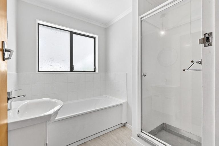 Photo of property in 3 Apollo Parade, Milson, Palmerston North, 4414