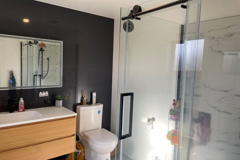 Photo of property in 9a Belvedere Crescent, Takaro, Palmerston North, 4412