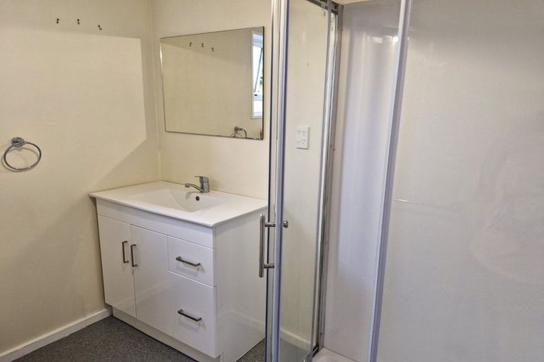 Photo of property in 1/87 Smith Street, Woolston, Christchurch, 8062