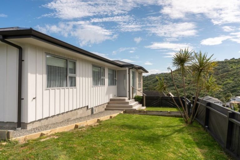 Photo of property in 1 Twomey Grove, Houghton Bay, Wellington, 6023
