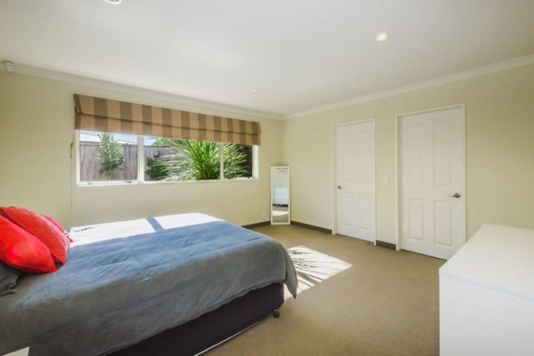 Photo of property in 34 Regent Drive, Paraparaumu Beach, Paraparaumu, 5032