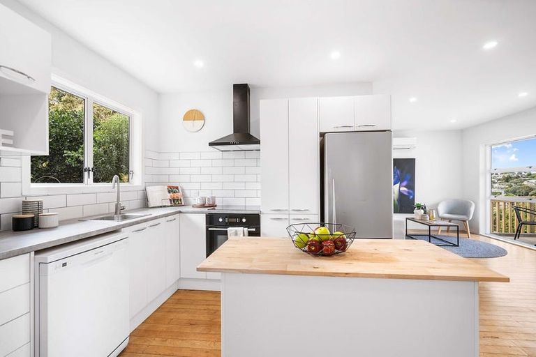 Photo of property in 13 Ogle Crescent, Te Kamo, Whangarei, 0112