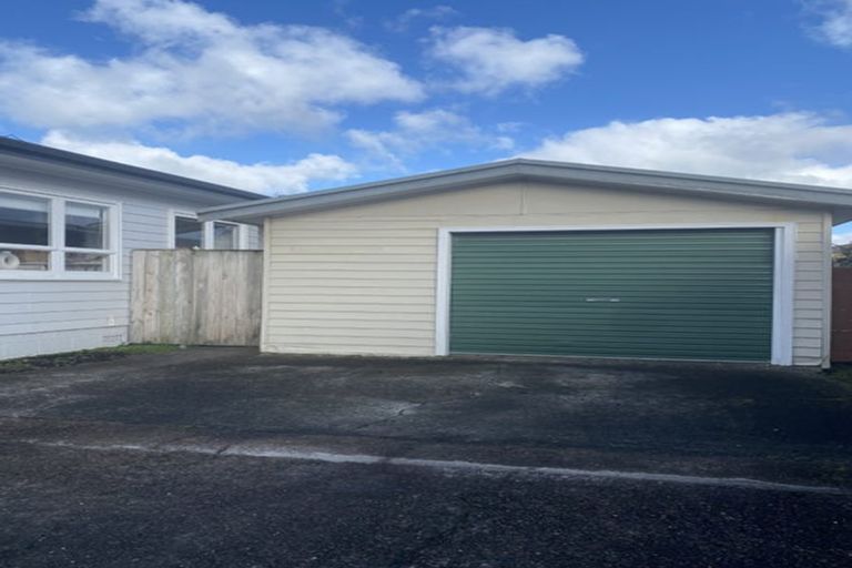 Photo of property in 10a Hatton Road, Orewa, 0931