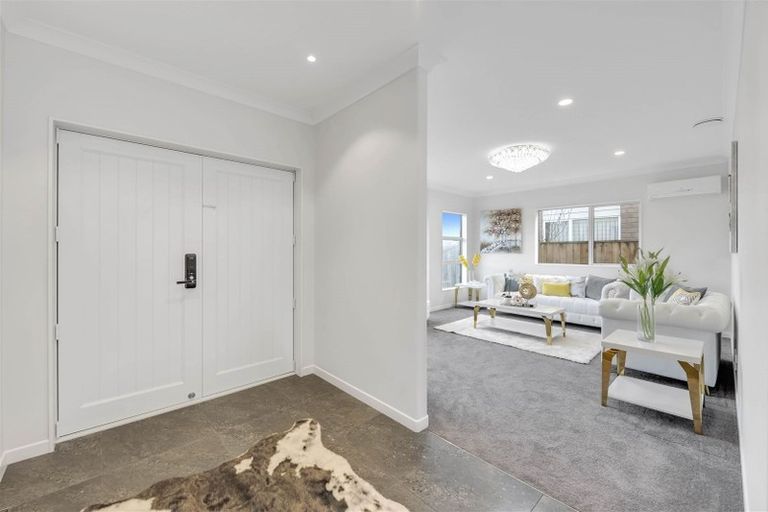 Photo of property in 21 Hughs Way, Flat Bush, Auckland, 2019