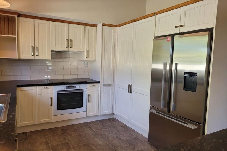 Photo of property in 12 Garrison Street, Carterton, 5713