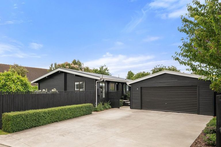 Photo of property in 19 Fernbrook Place, Mairehau, Christchurch, 8013