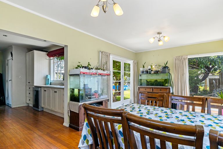 Photo of property in 50 Aorangi Road, Bryndwr, Christchurch, 8053