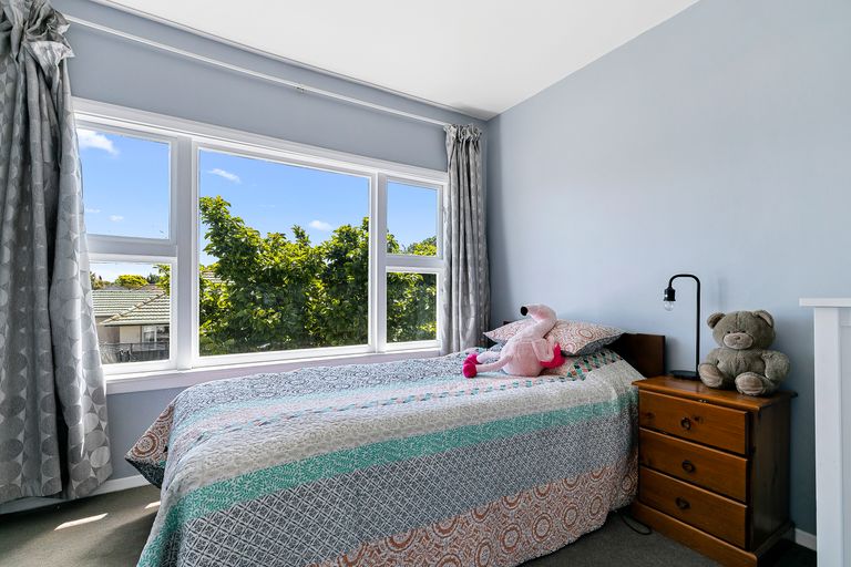 Photo of property in 50 Aorangi Road, Bryndwr, Christchurch, 8053