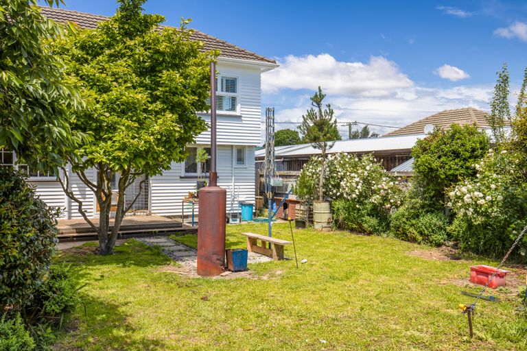 Photo of property in 50 Aorangi Road, Bryndwr, Christchurch, 8053