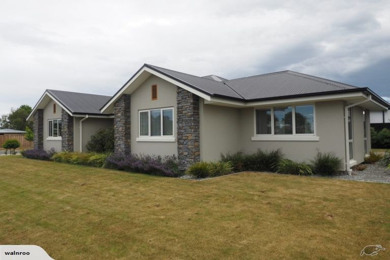 Photo of property in 2 Brantholme Place, Rangiora, 7400