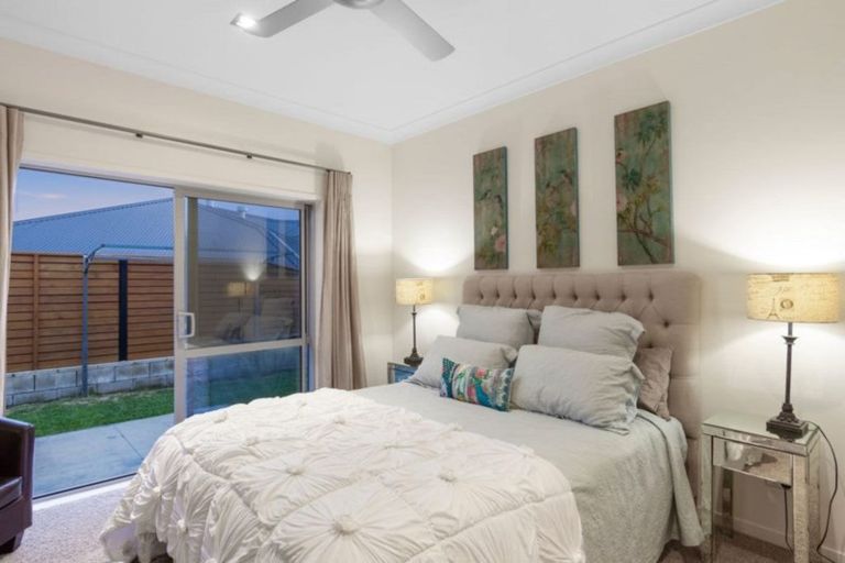 Photo of property in 22 Estuary View Road, Welcome Bay, Tauranga, 3112