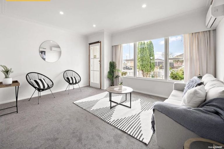 Photo of property in 2/129 Wallace Road, Papatoetoe, Auckland, 2025