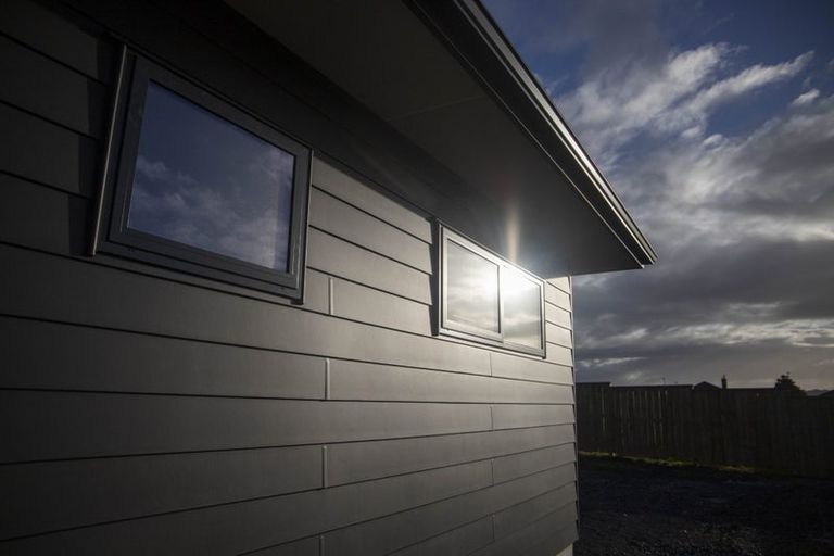 Photo of property in 12 Booker Drive, Tuakau, 2121