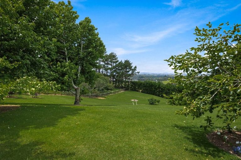 Photo of property in 336 Old North Road, Kumeu, 0892