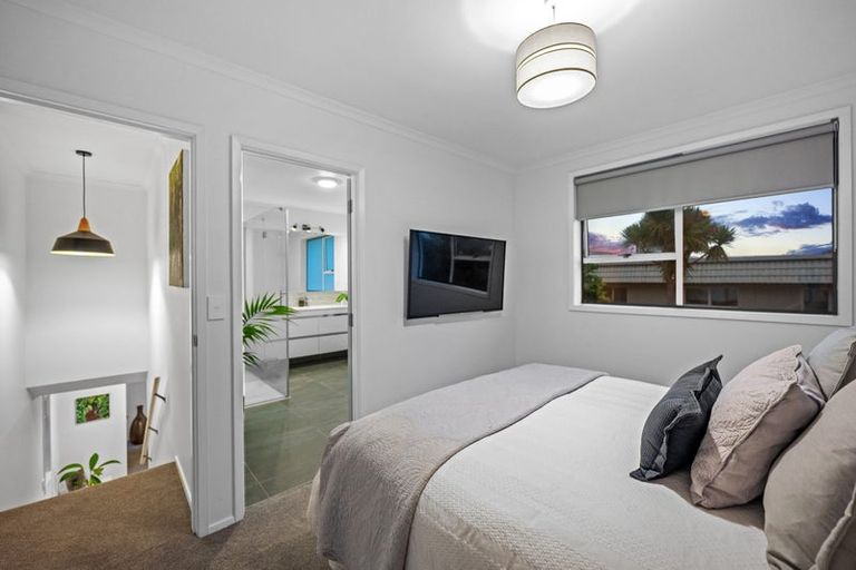 Photo of property in 3/4 Frater Avenue, Milford, Auckland, 0620
