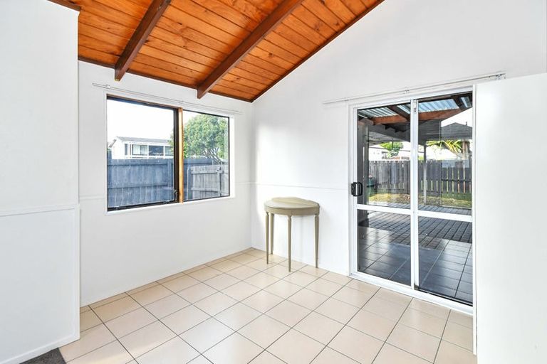 Photo of property in 1/34 Barnhill Crescent, Pahurehure, Papakura, 2113