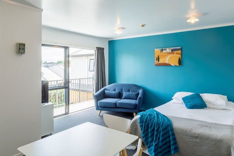 Photo of property in 35 Jones Crescent, Melville, Hamilton, 3206