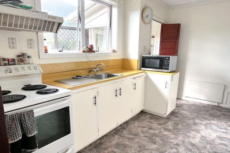 Photo of property in 13 Carlton Street, Te Aroha, 3320