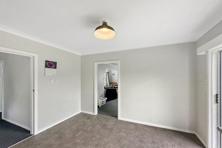 Photo of property in 136 Karaka Street, Castlecliff, Whanganui, 4501