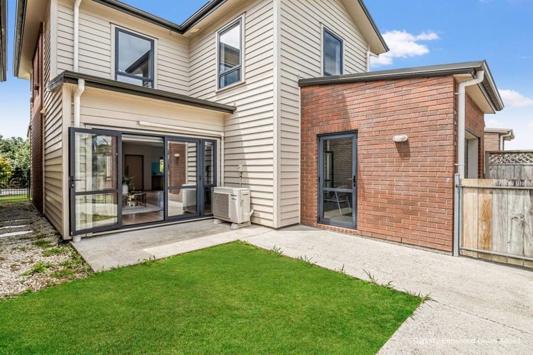 Photo of property in 43 Becker Drive, Weymouth, Auckland, 2103