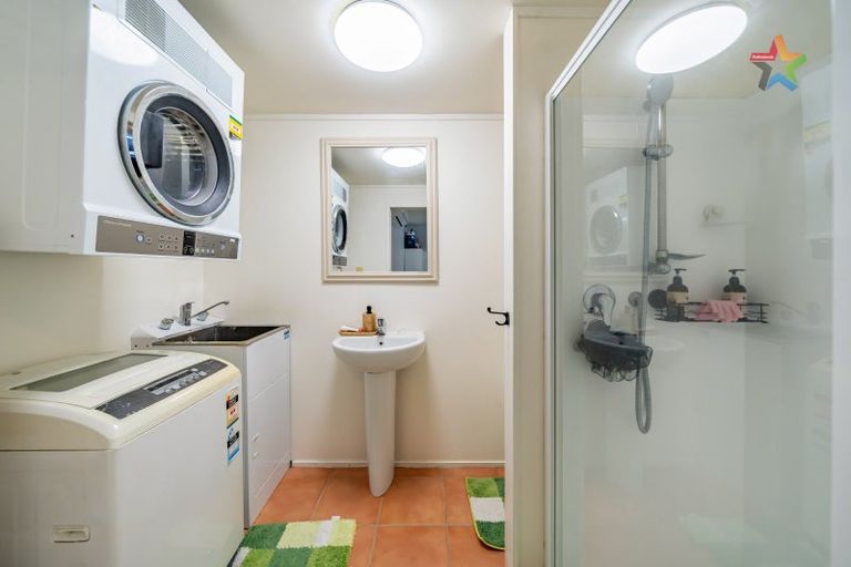 Photo of property in 16 Haast Close, Kelson, Lower Hutt, 5010