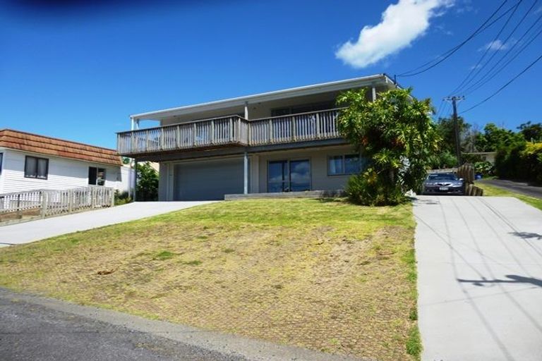 Photo of property in 96 Saddleback Rise, Murrays Bay, Auckland, 0630