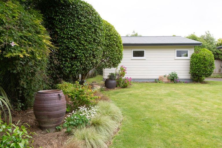 Photo of property in 3 Chamberlain Street, Dannevirke, 4930