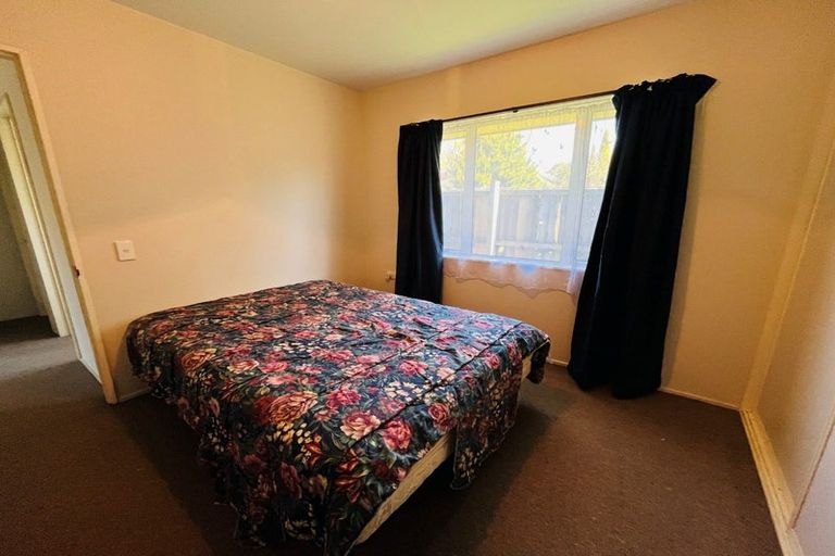 Photo of property in 1/11 Hollyford Avenue, Bryndwr, Christchurch, 8053