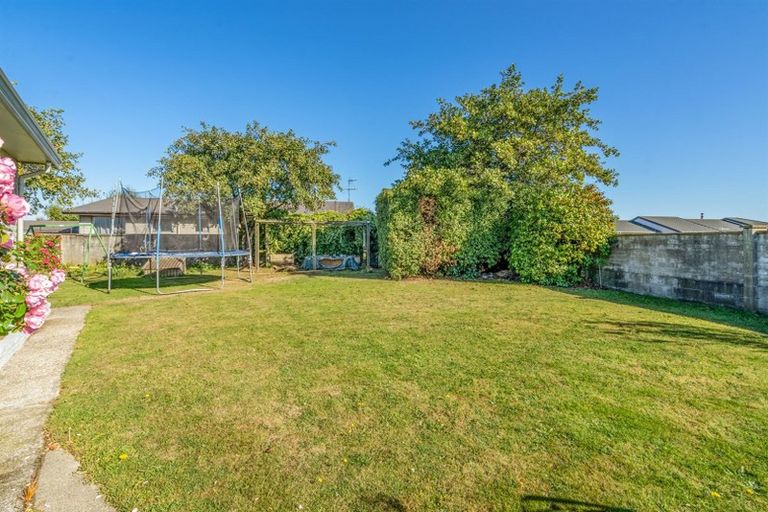 Photo of property in 25 Milford Street, Heidelberg, Invercargill, 9812