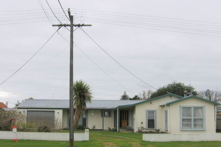 Photo of property in 3 Whittaker Street, Foxton, 4814