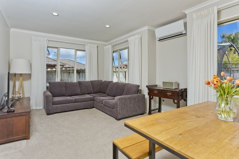 Photo of property in 7 Admirals Court Drive, Greenhithe, Auckland, 0632