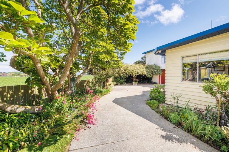 Photo of property in 109 Skerman Line, Newbury, Palmerston North, 4478