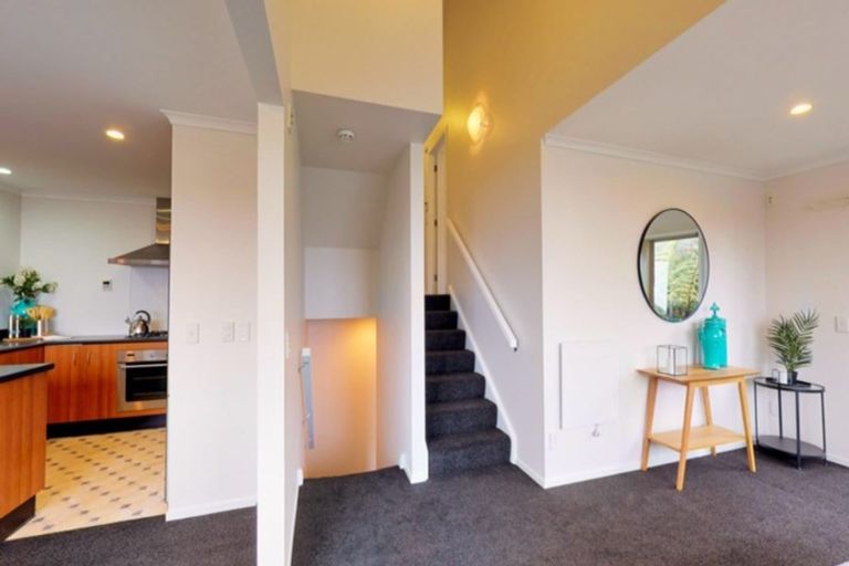 Photo of property in 17 Sirsi Terrace, Broadmeadows, Wellington, 6035